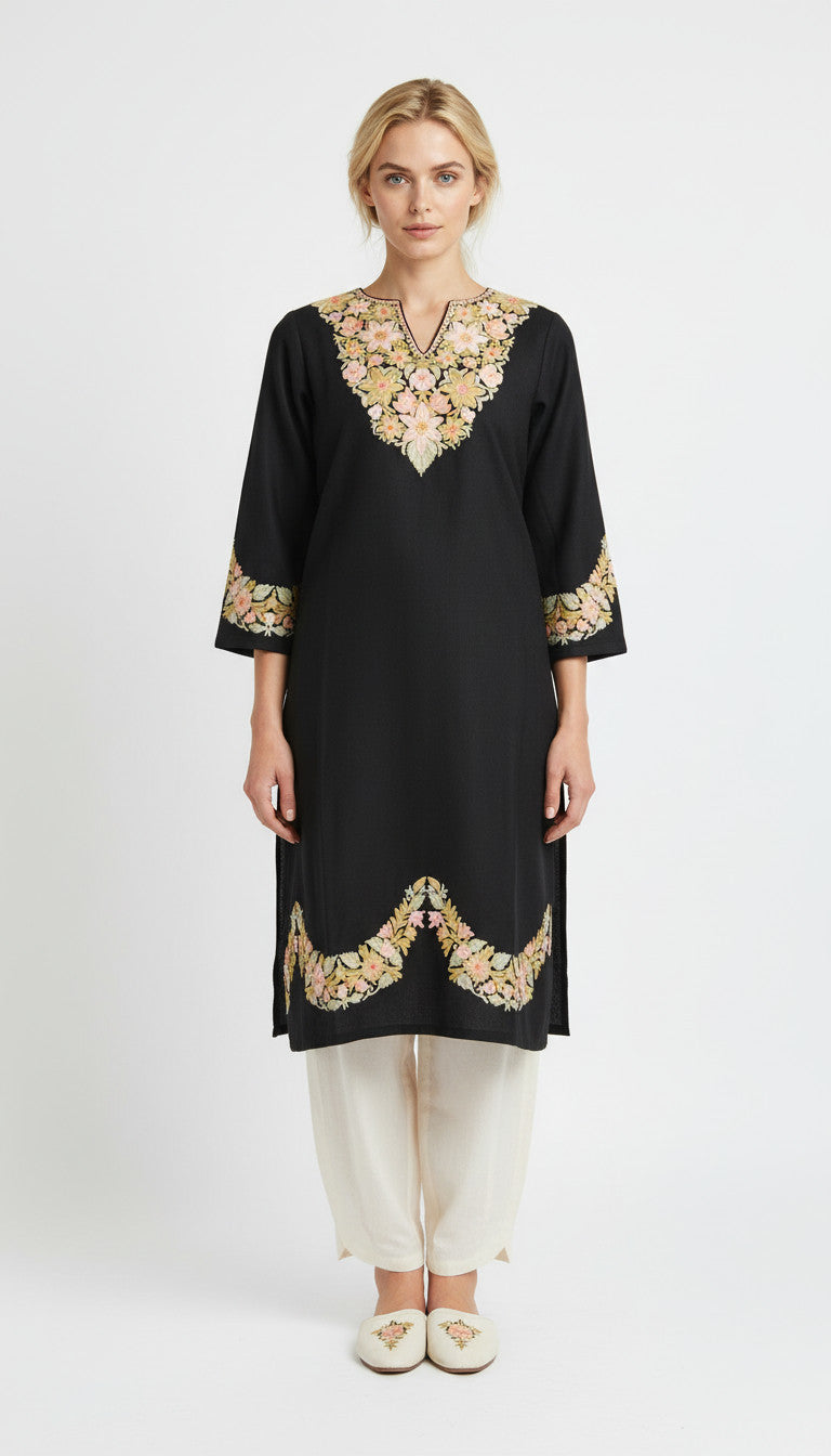 Kashmiri Light Pink & Brown Aari Embroidered Woollen Pheran – Black
