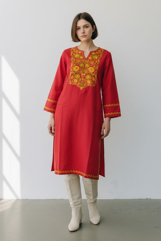 Kashmiri Aari Embroidered Woollen Pheran – Maroon